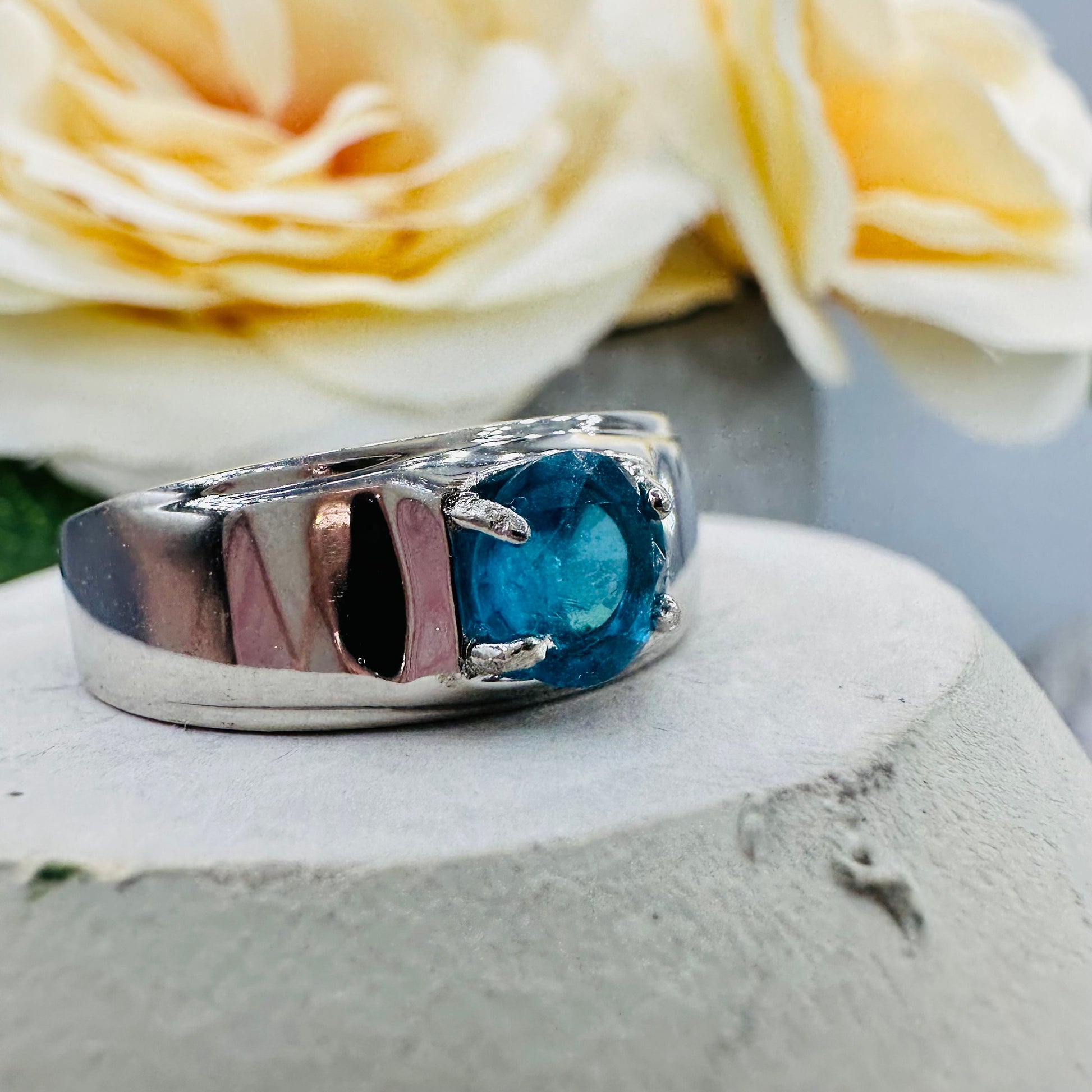 RIVERS ~ hand made memorial and specialized jewelry ~ custom hair/fur/cremains/feathers gemstones