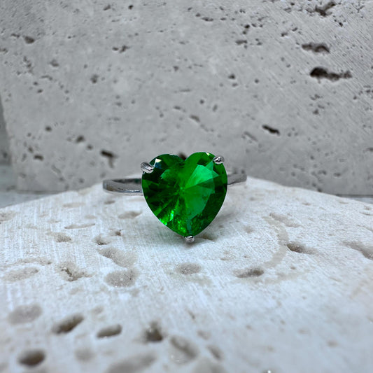 KEEPSAKE RING * special keepsake ring * made with ~ashes ~hair ~fur ~flowers ~feathers ~whiskers ~quills * choice of ~crystals ~opals