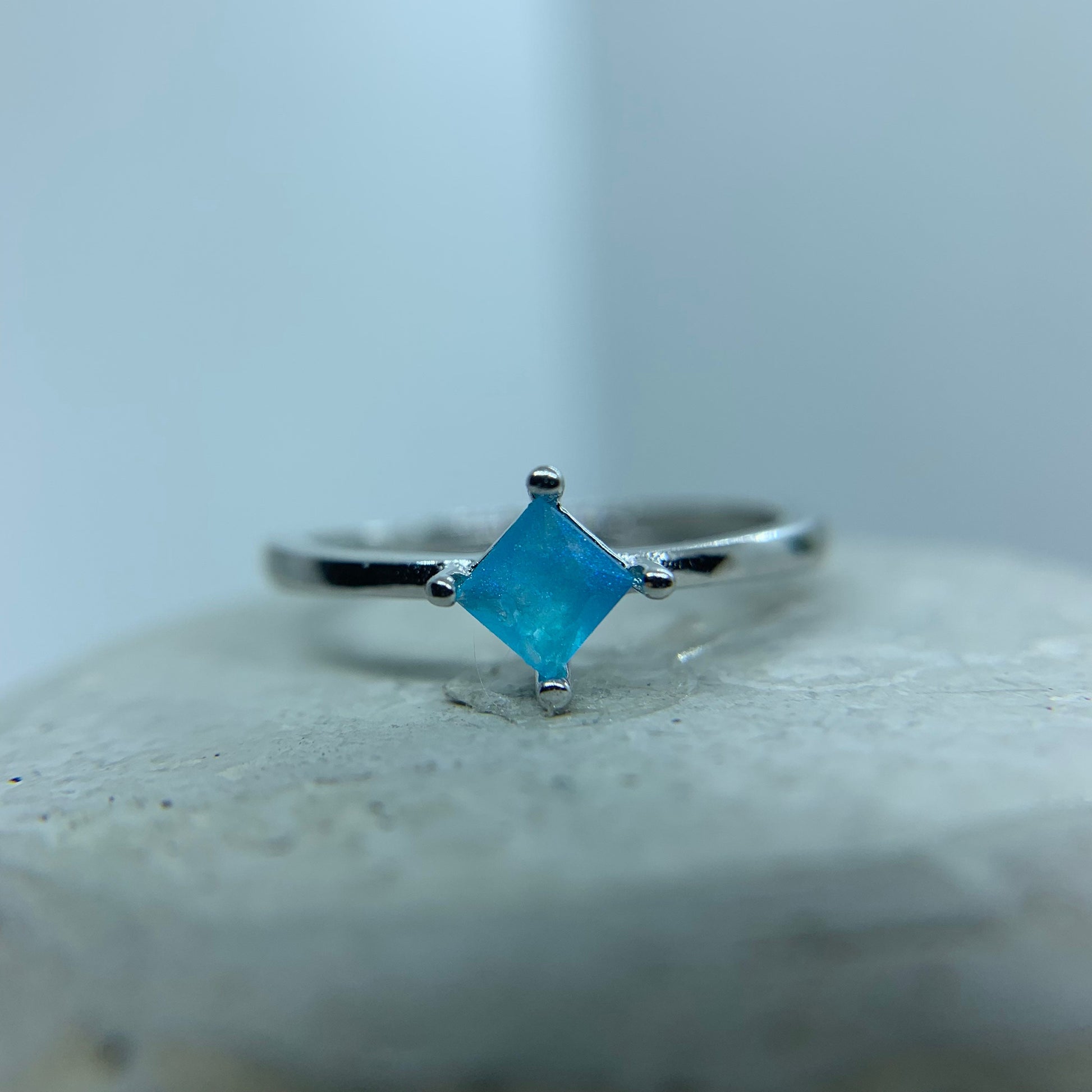 Dreams *memorial ring*ashes ring*pet ashes ring*sterling silver ring*cremation ring*ashes jewelry*cremation jewelry*keepsake*crystals