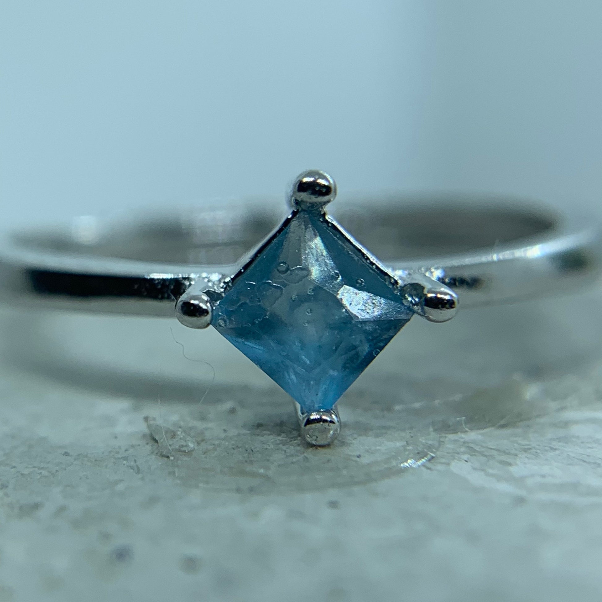 Dreams *memorial ring*ashes ring*pet ashes ring*sterling silver ring*cremation ring*ashes jewelry*cremation jewelry*keepsake*crystals